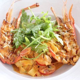 พาสต้าเฟตตูชินีผัดซอสต้มยำกุ้ง
