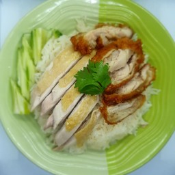 ข้าวมันไก่ผสมธรรมดา