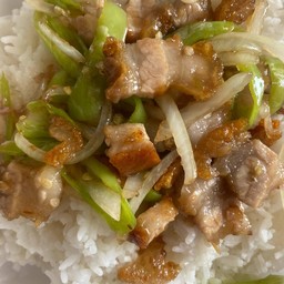 ผัดพริกหยวก