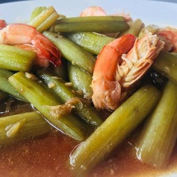 สายบัวผัดกุ้ง