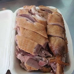 เป็ดพะโล้ ครึ่งตัว(สับทั้งกระดูก)