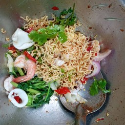 ยำมาม่า