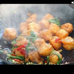 กระเพราเต้าหู้