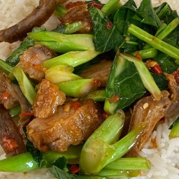 ผัดคะน้า