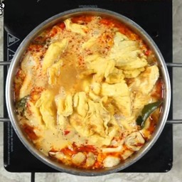 ต้มยำไข่เจียว