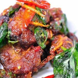 ผัดเผ็ดปลาช่อนโบราณ
