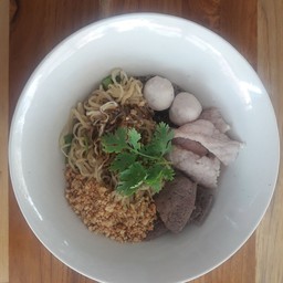 เส้นบะหมี่หมู-แห้ง