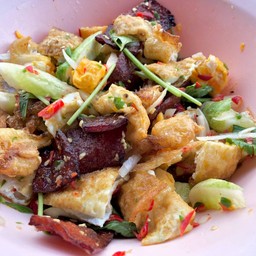 ยำไข่ดาว+หมูแผ่น