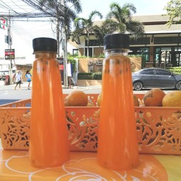 กอล์ฟมาลัย&ส้มคั้นสด