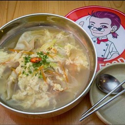 มันดุกุก (เกี๊ยวหมู ซุปใส)