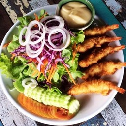 สลัดกุ้งทอด
