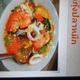 สุกี้น้ำปลาหมึก