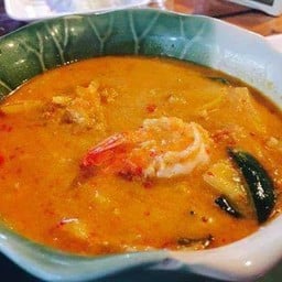 แกงคั่วสับปะรดกุ้ง