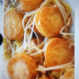 กุยฉ่ายขาวผัดเต้าหู้เป็นกับ