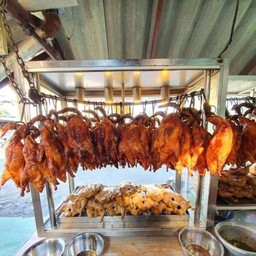 เป็ดย่างอบน้ำผึ้งครึ่งครึ่งตัว