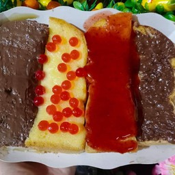 ขนมปังปิ้ง4สาวช่ำๆ