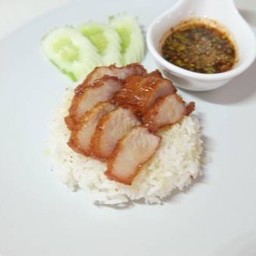 ครัวบ้านเฮา ขนมจีน&ข้าวหมูทอด
