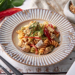 ฟูซิลลีสามสี ผัดเขียวหวาน Green Curry Pasta