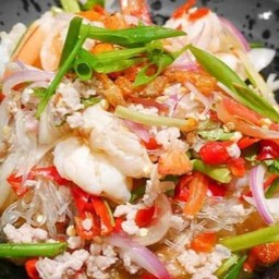ตำกะยำ by เก๋