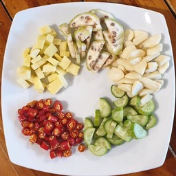 เครื่องแหนมเนือง