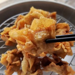 เกี๊ยวทอดไส้หมู (6 ตัว)