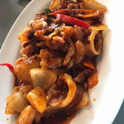 หมึกไข่ผัดน้ำพริกเผา