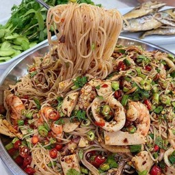 ยำขนมจีนทะเล