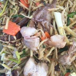 ไก่ผัดขิง