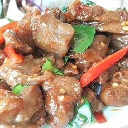 หมูผัดกะปิ