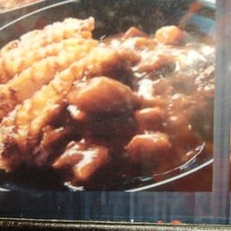 ข้าวหมูทอดแกงกระหรี่ Pork Curry Rice