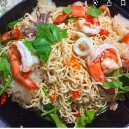 ยำมาม่ารวมมิตร1