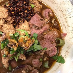 ก๋วยเตี๋ยวเรือเนื้อ