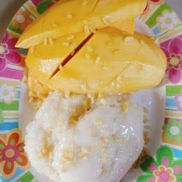 น้องอ้อ ข้าวเหนียวมะม่วง&น้ำทับทิมคั้นสด