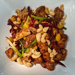 ไก่ผัดเม็ดมะม่วง