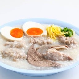 หมูทุกอย่างไข่เค็ม