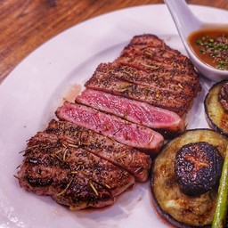 สเต๊กออสซี่วากิวลายหินอ่อน 250g Australia Marbled Striploin Steak