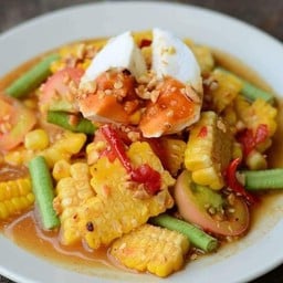 ตำข้าวโพดไข่เค็ม