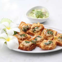 ขนมปังหน้าไก่