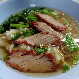 บะหมี่เกี๊ยวเนื้อแดงน้ำ