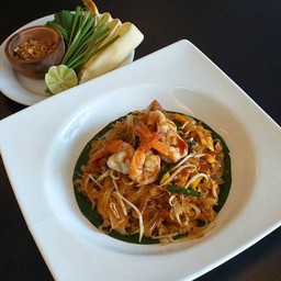 ผัดไทยกุ้งสด