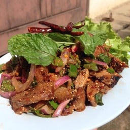น้ำตกหมู