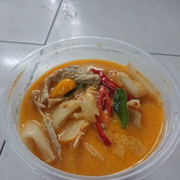 แกงคั่วหน่อไม้ดองหมู/ไก่