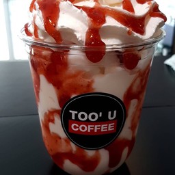 นมสดสตรอเบอรี่ปั่น+วิปปิ้งครีม