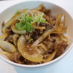 ข้าวหน้าเนื้อ (กิวด้ง)