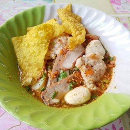 ร้านก๋วยเตี๋ยวต้มยำตายาย