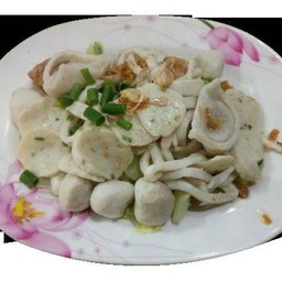 ลูกชิ้นปลารวมลวกจิ้ม