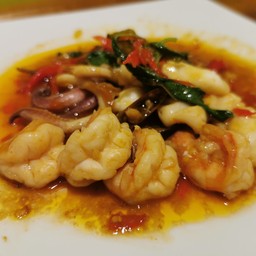 กะเพรากุ้ง / ทะเล เป็นกับข้าว