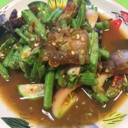 ตำถั่วหมูกรอบ