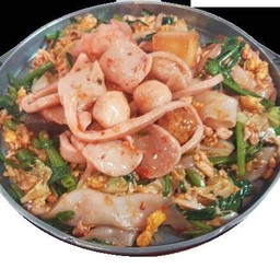 เย็นตาโฟกระทะร้อน