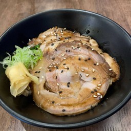 ข้าวหน้าหมูชาชู
